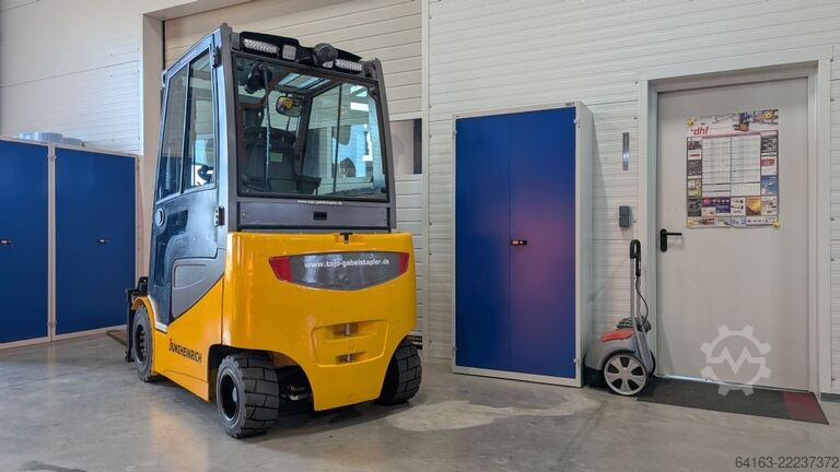 Electric 4-wheel forklift Jungheinrich EFG 430k G180-310ZT
