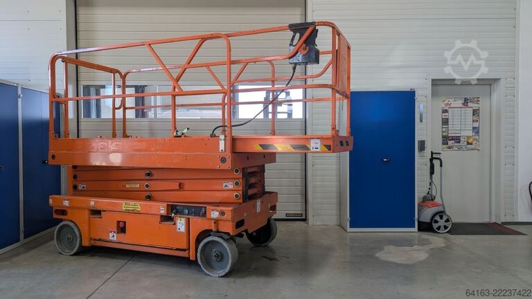 Scissor Lifts Haulotte Comapct 10