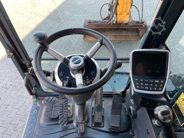 Mobiele graafmachine Hyundai HW 180 / 3.054h / hydr. Grabenräumer / Klima
