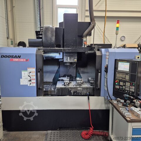 立式加工中心 Doosan DNM 400 II