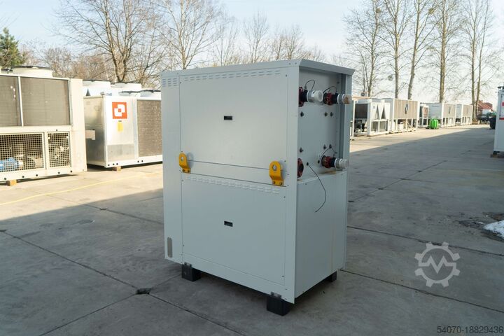Chladiace/tepelné čerpadlo New Watercooled chiller Climaveneta NX WN 0402 123 kW/136.9 kW