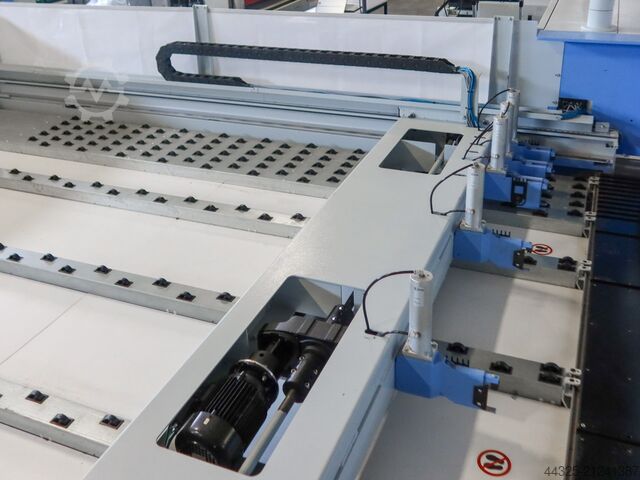 Sierra de panel - alimentación desde el frente HOLZMA HPP 250/38/38