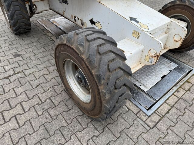 Arbeitsbühne JLG 460SJ Hubarbeitsbühne 7,7 Tonnen *3.826 BTH