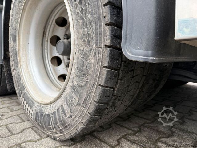 Camião de plataforma SCANIA R500 6x4 Pritsche mit Kran Palfinger PK53002 SH