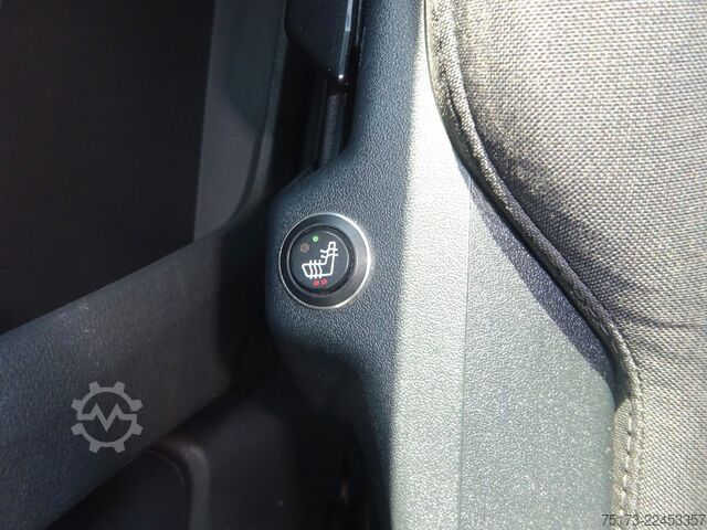Húsbíll FORD Nugget 185PS Autm. Aufstelldach Markise AHK Navi