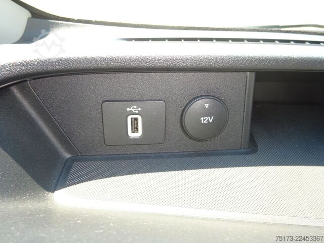 รถบ้าน FORD Nugget 185PS Autm. Markise AHK ACC Kamera