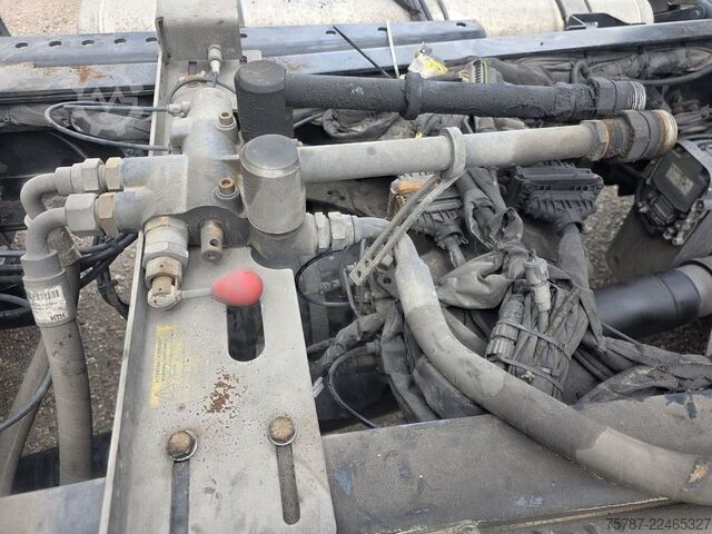Tracteur routier standard MAN 18.470 TGX XXL Unfall, Retarder, 2 Kreis Hydr.