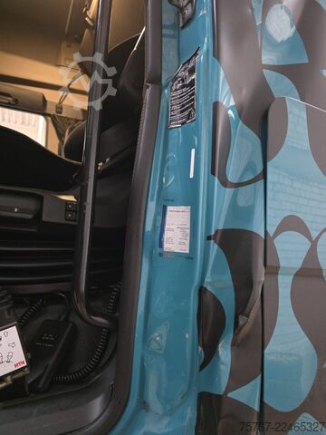 Tracteur routier standard MAN 18.470 TGX XXL Unfall, Retarder, 2 Kreis Hydr.