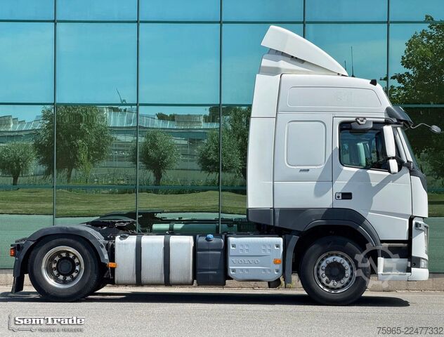 Tractor estándar VOLVO FM 370 EURO 6 SPOILERS SMART TACHO 2X TANKS TOP