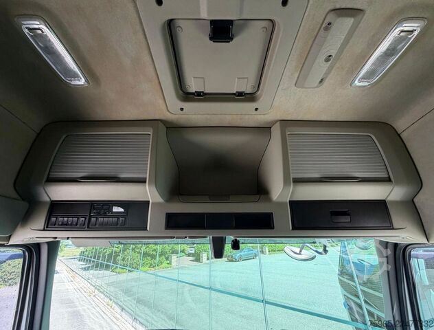 Tractor estándar VOLVO FM 370 EURO 6 SPOILERS SMART TACHO 2X TANKS TOP