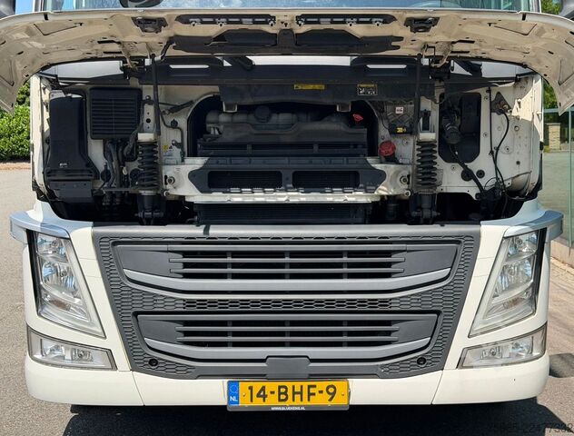 Tractor estándar VOLVO FM 370 EURO 6 SPOILERS SMART TACHO 2X TANKS TOP