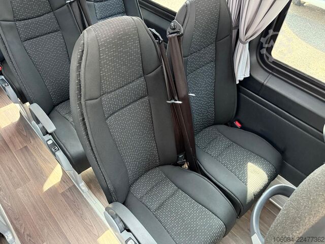 Minibus MERCEDES-BENZ Sprinter 517 Transfer 45 LL 19 +1 Tremonia