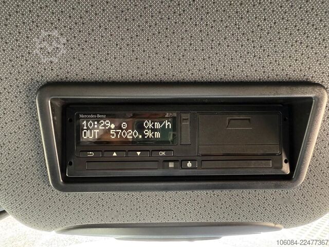 Minibús MERCEDES-BENZ Sprinter 517 Transfer 45 LL 19 +1 Tremonia