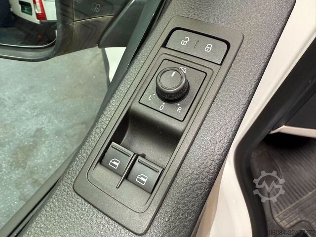 Minibús VW T6 Lang 9 Sitze 2+2+2+3 Klima 1.Hand 100TKM