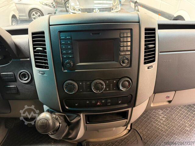 Minibús MERCEDES-BENZ Sprinter 316 Lang 9 Sitze Klima STHZ R-CAM AHK
