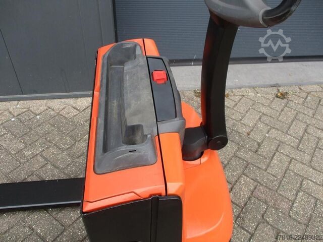Porta-paletes manual TOYOTA LWE140