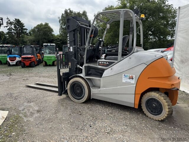 Električni viljuškar na 4 kotača Still RX60-60