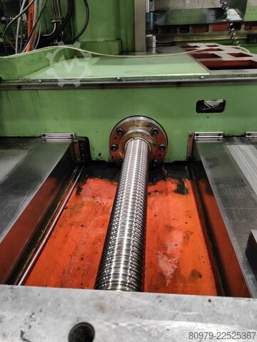 Mesin penggerek meja TOS VARNSDORF WFQ80CNC