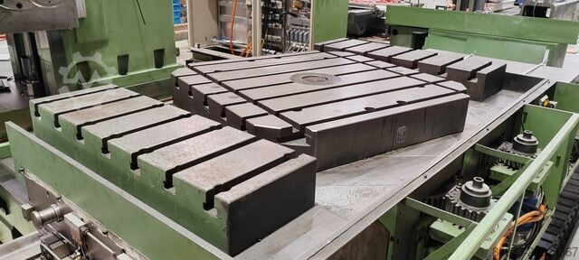 Mesin penggerek meja TOS VARNSDORF WFQ80CNC