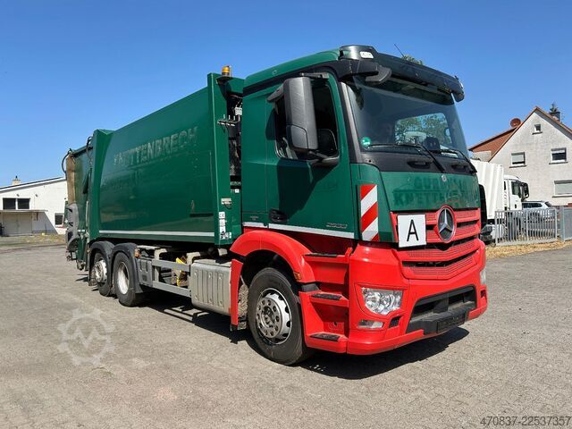 Prügiauto MERCEDES-BENZ 2533 / Faun VarioPress 524 + Schüttung
