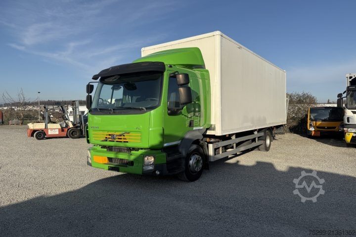 Φορτηγό κουτί (κουρμπαριστό) Volvo FLL-290 4x2R Getriebeschaden / Swiss-Vehicle