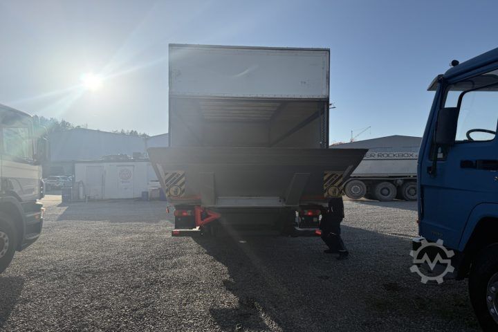 Φορτηγό κουτί (κουρμπαριστό) Volvo FLL-290 4x2R Getriebeschaden / Swiss-Vehicle