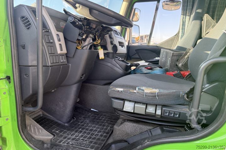 Φορτηγό κουτί (κουρμπαριστό) Volvo FLL-290 4x2R Getriebeschaden / Swiss-Vehicle