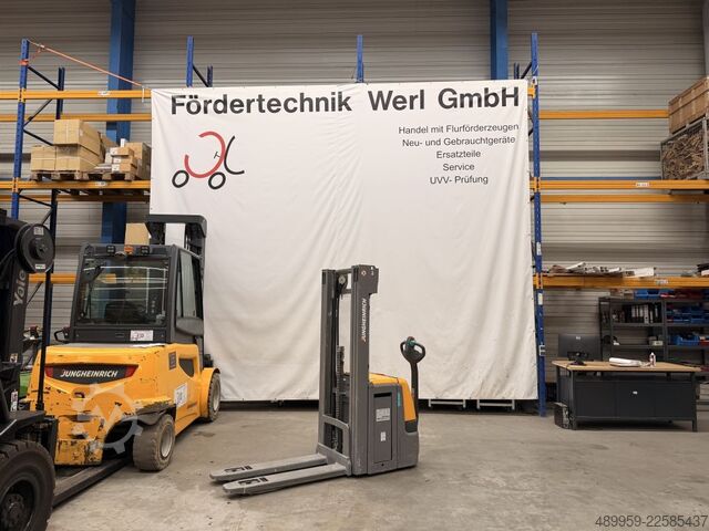 Hochhubwagen Jungheinrich EJC 214z