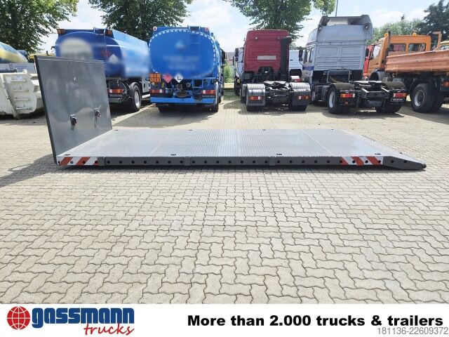 Abrollcontainer  Abrollplattform 6.000mm, mit abnehmbaren Rungen