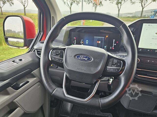 High-roof van FORD TRANSIT CUSTOM 2.0 L2 LIMITED 170Pk !