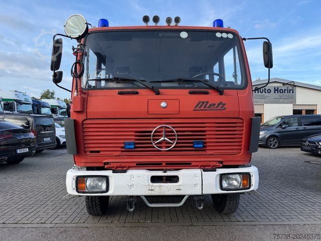 Camión para usos especiales MERCEDES-BENZ 1222 AF 4x4 ALLRAD/Feuerwehr /Pumpe