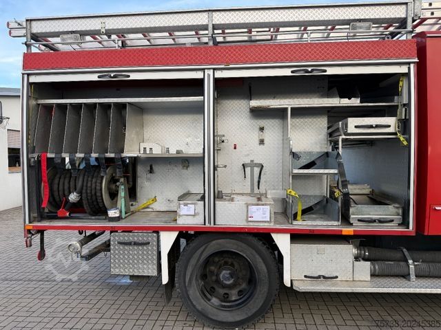 Camión caja MERCEDES-BENZ 1222 AF 4x4 ALLRAD/Feuerwehr /Pumpe