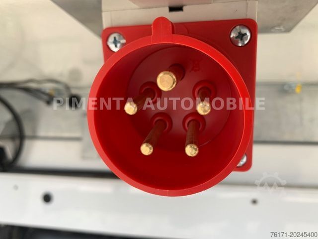 Refrigerator body van VOLKSWAGEN Crafter 50 3,5to TK KOFFER -20° NAVI KLIMA TEMPO