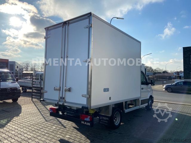 Furgoneta caja VOLKSWAGEN Crafter 50 3,5to TRANSP KOFFE 2,40mH NAV KLI TEM
