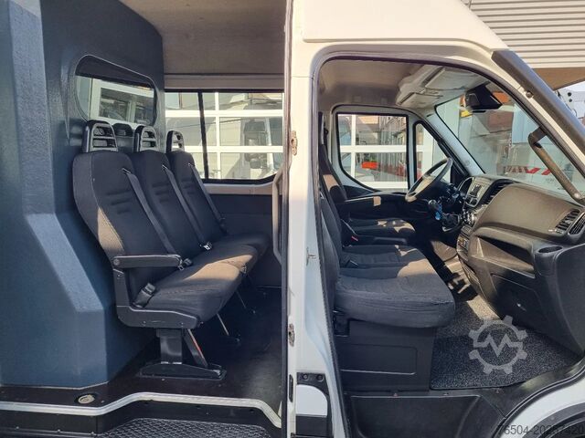 Furgoneta de reparto doble cabina Iveco Daily 50C17/ L4H2 MAXI/ DC / 6 Zitplaatsen/ EURO 6