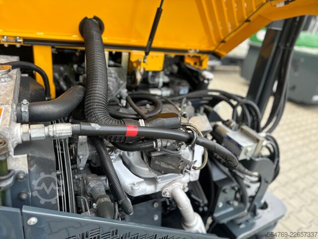 četruvirzienu iekrāvējs Combilift CB3000/LPG /2016 year/ Perfect condition