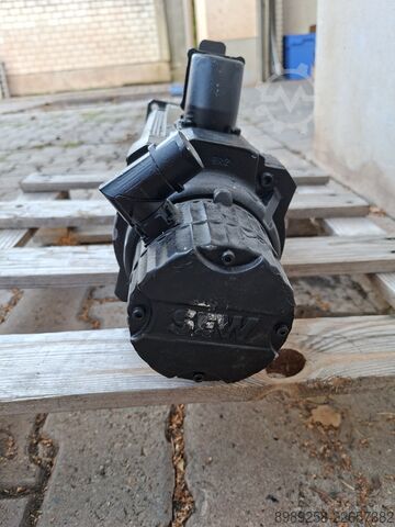 Motore sincrono servocomandato SEW-EURODRIVE CFM90L/BR/TF/AK1H/SB60