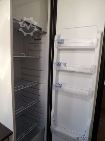 Semi-integrated camper BÜRSTNER Lineo T 690 G Winterpaket, 155 PS, Active-Paket