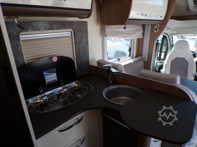 Semi-integrated camper BÜRSTNER Lyseo TD IT 690 G Harmony Line, Winterpaket, Nav