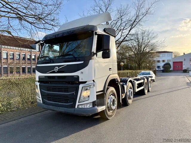 Chasis con cabina Volvo FM 410 / 8x4 / Blatt - Luft / Eu6