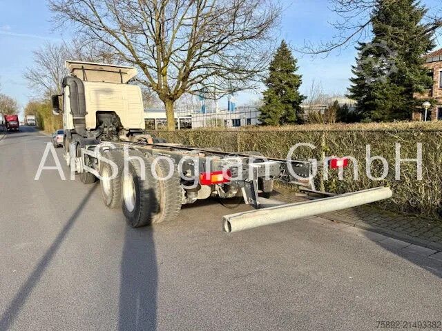 Chasis con cabina Volvo FM 410 / 8x4 / Blatt - Luft / Eu6