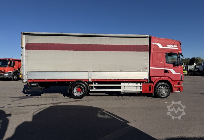 Kamion s ravnom platformom i ceradom Scania R164LB 4x2 Plane/HB / Swiss-Vehicle