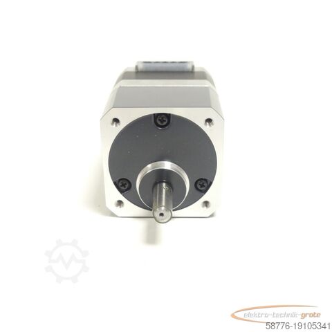 Motor Orientalmotor PKP243D15B2-SG7.2 Schrittmotor SN:RX7N144201 - ! -