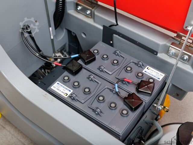 Hako Scrubmaster B70 NEUE BATTERIEN Hako Scrubmaster B70 TB650 - 2016y - 1762h