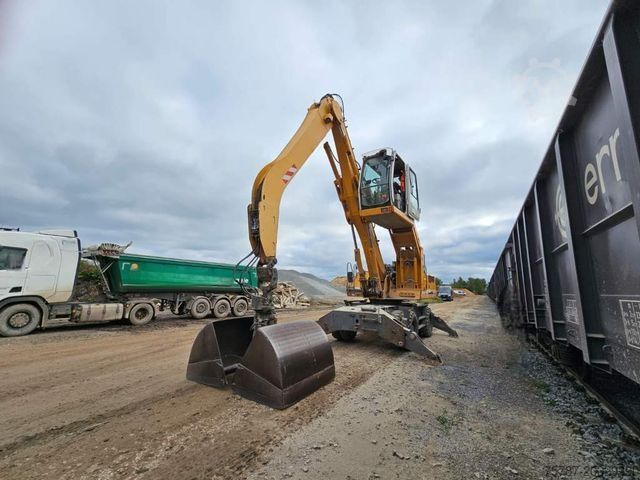 Мобилен багер LIEBHERR A 904-2 C Litronic mit fahrbarer  Kabine, Klima