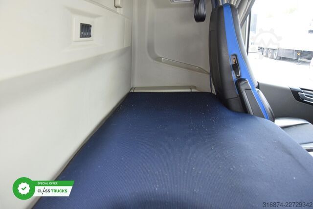 Tractor estándar VOLVO FH 460 Globetrotter XL i-Save