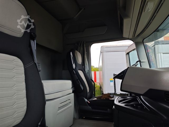 Tracteur routier standard FORD F-MAX LUX LED, Intarder, Standklima, RDKS, Voll