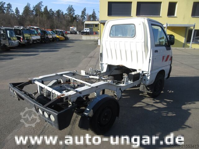 шасі фургона Piaggio Porter S90 rolling chassis ohne Motor