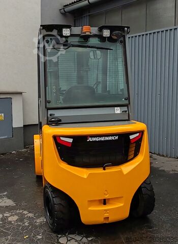 Carretillas elevadoras diésel Jungheinrich DFG 430s /2019y /7844mh/ 4.7m/ 4 ventil