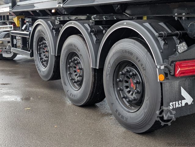 Polpriklopnik kiper STAS 50 cbm HardoX EXTREME, MIETEN?